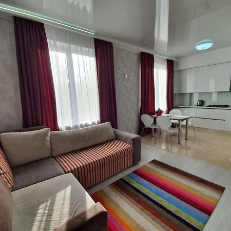 Lux New Apartment 2019 Charkiw Exterior foto
